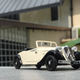 Illustration for article titled French Friday: Citroën Traction Avant convertible